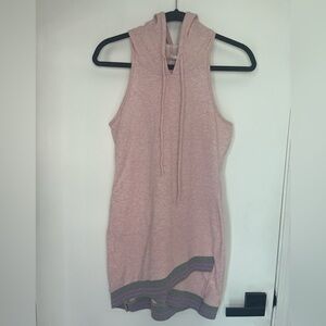 VENUS Soft Pink Sleeveless Hooded dress